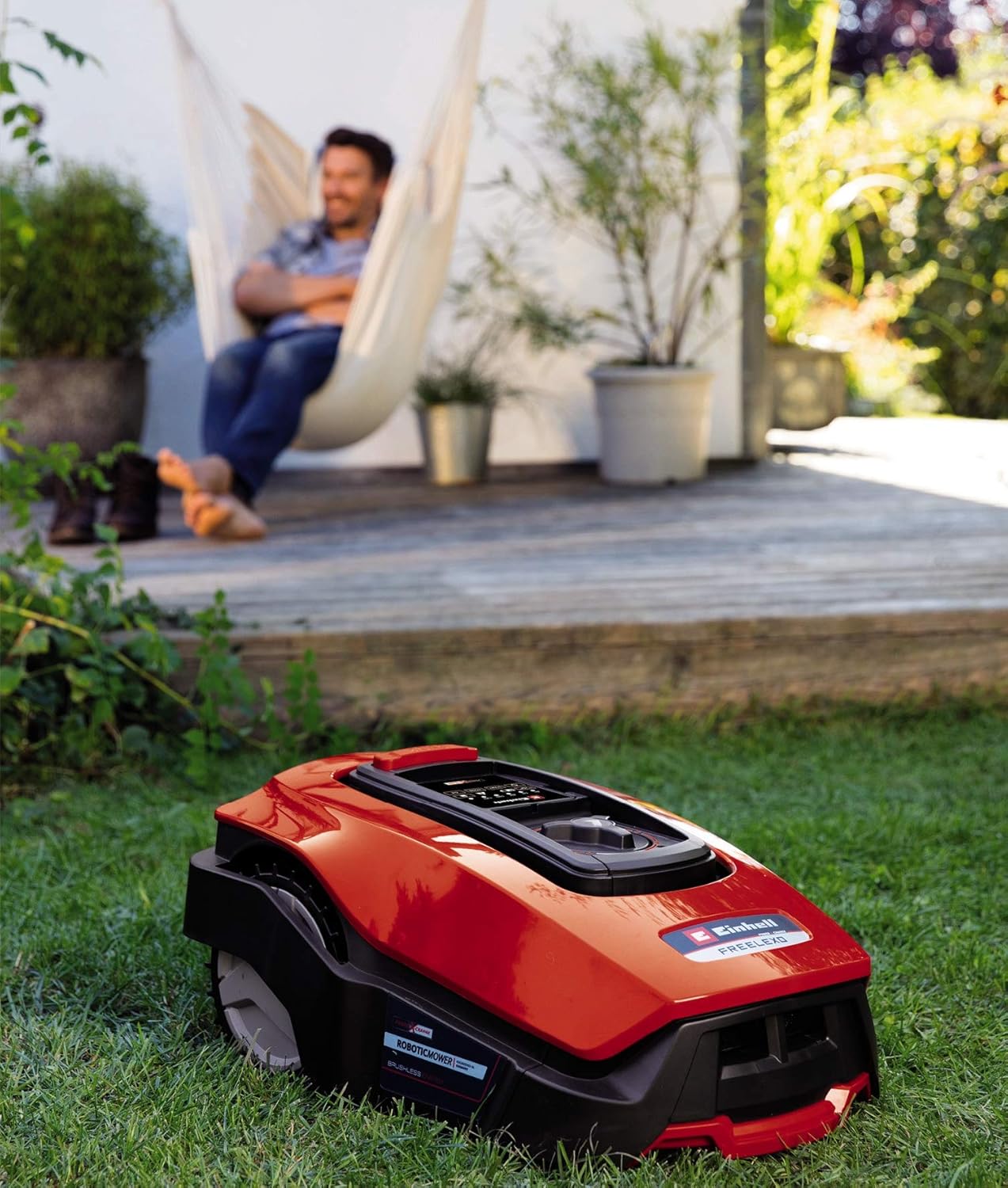 Акумулаторна косачка робот Einhell Freeloxo Cam Plus 600 Power X-Change, 18 V, 600 м2 (3413975) - от Etools.bg Акумулаторна косачка робот Einhell Freeloxo Cam Plus 600 Power X-Change, 18 V, 600 м2 (3413975)