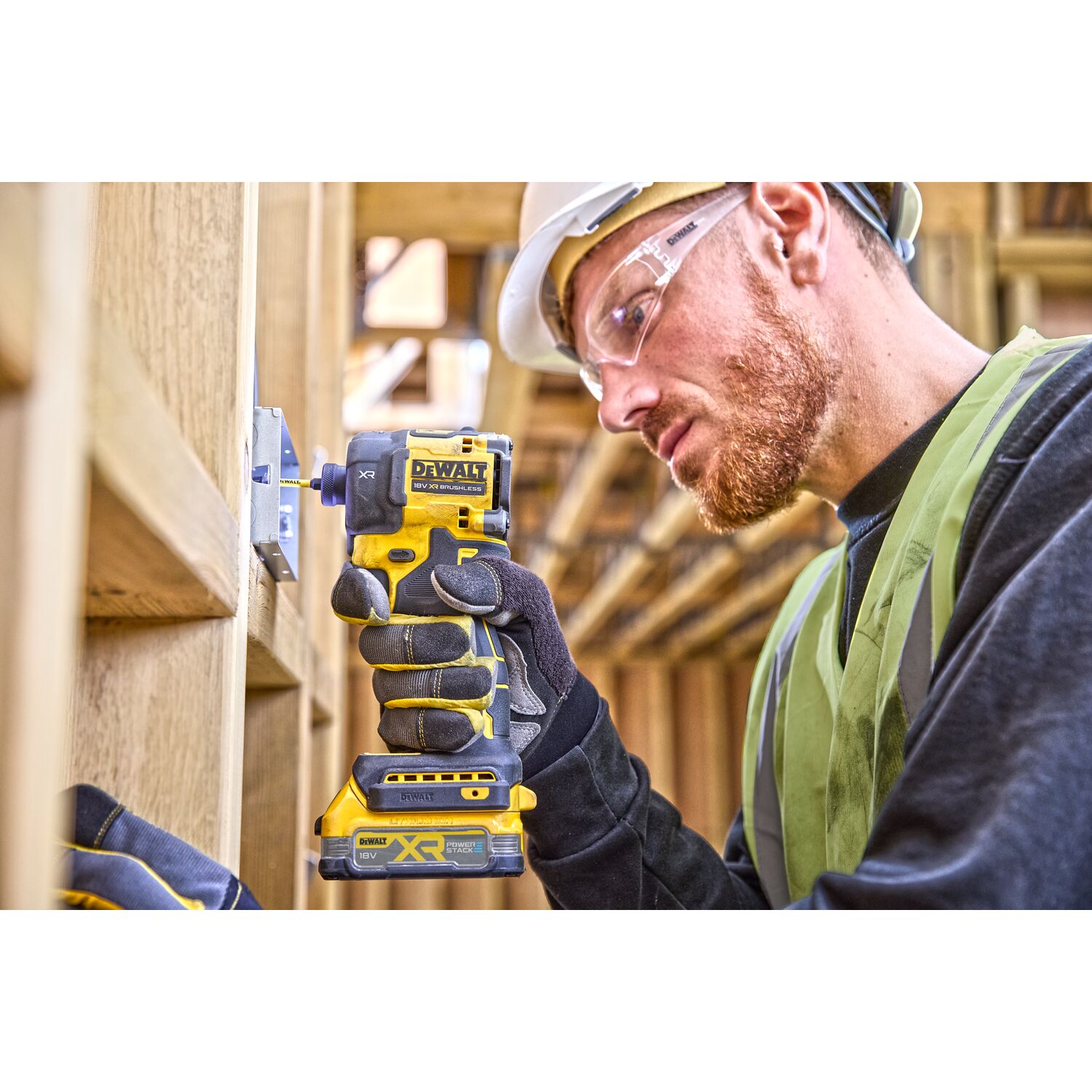 Акумулаторен ударен винтоверт DeWALT DCF870NT-XJ, 18 V, XR, 56 Nm, 500 W, без батерии и зарядно устройство - от Etools.bg Акумулаторен ударен винтоверт DeWALT DCF870NT-XJ, 18 V, XR, 56 Nm, 500 W, без батерии и зарядно устройство
