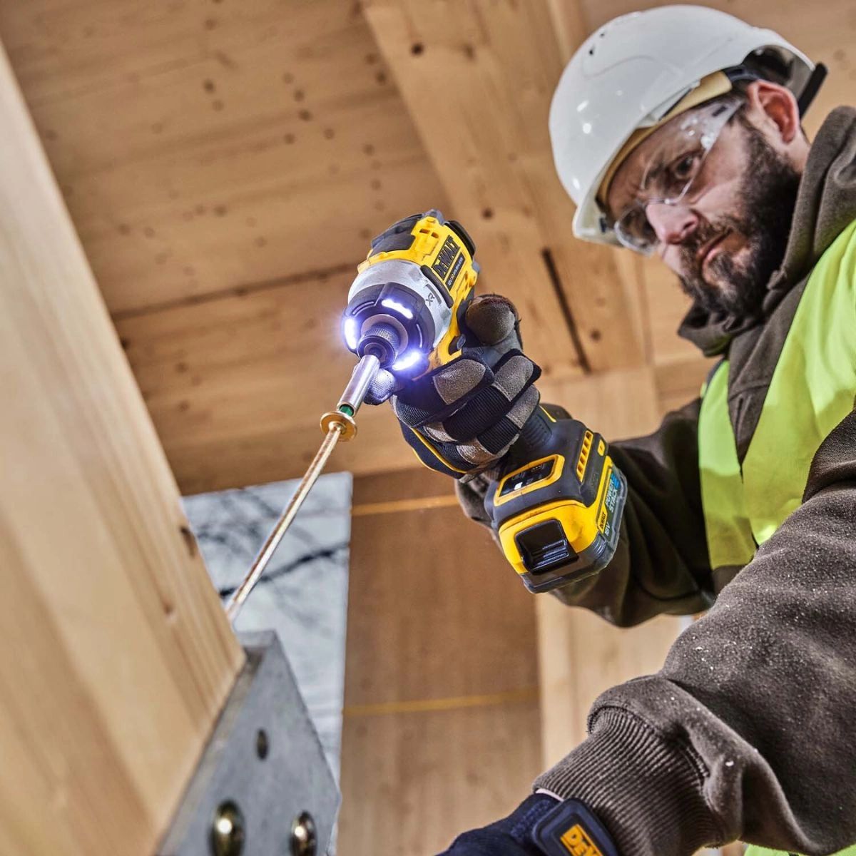 Акумулаторен ударен винтоверт DeWALT DCF860N-XJ, 18 V, 282 Nm, без батерии и зарядно устройство