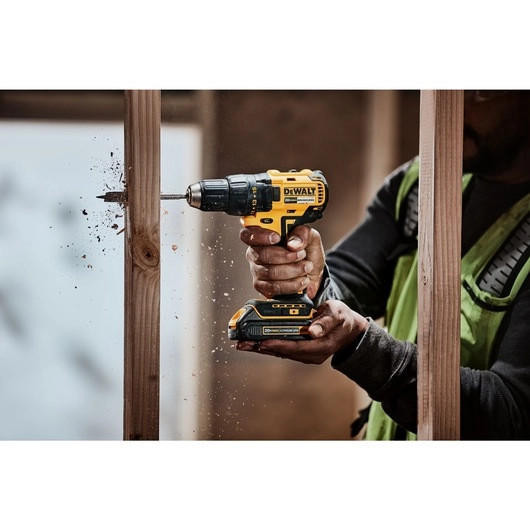 Акумулаторен винтоверт DeWALT DCD777L2T, 18 V, 3 Ah, 65 Nm, 1.5-13 мм