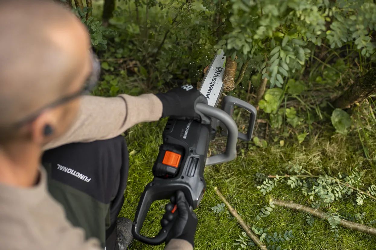 Акумулаторен верижен трион Husqvarna Aspire C15 x, 18 V, 25 см, ¼