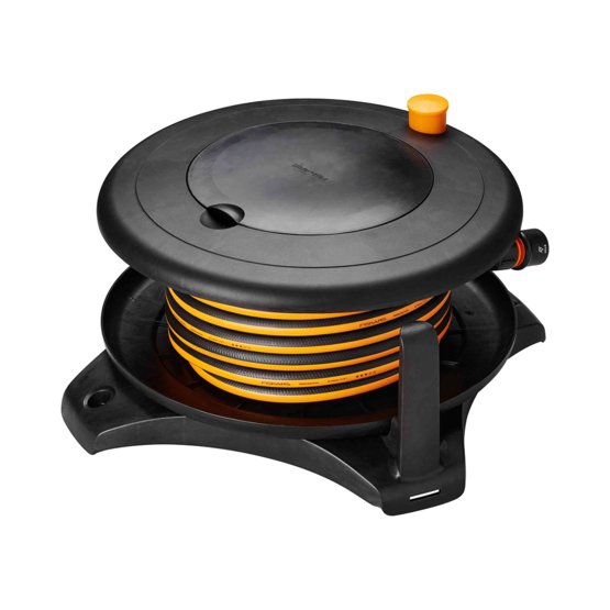 FISKARS Solid Комплект градински маркуч с макара 1/2 FISKARS Solid Комплект градински маркуч с макара 1/2