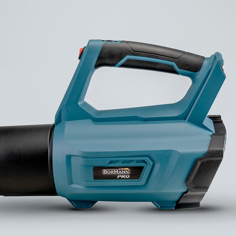Акумулаторна въздуходувка Bormann Pro BBP4350, 20 V, 4 Ah, 120 м³/ч (065234 032960 032977) - от Etools.bg Акумулаторна въздуходувка Bormann Pro BBP4350, 20 V, 4 Ah, 120 м³/ч (065234 032960 032977)