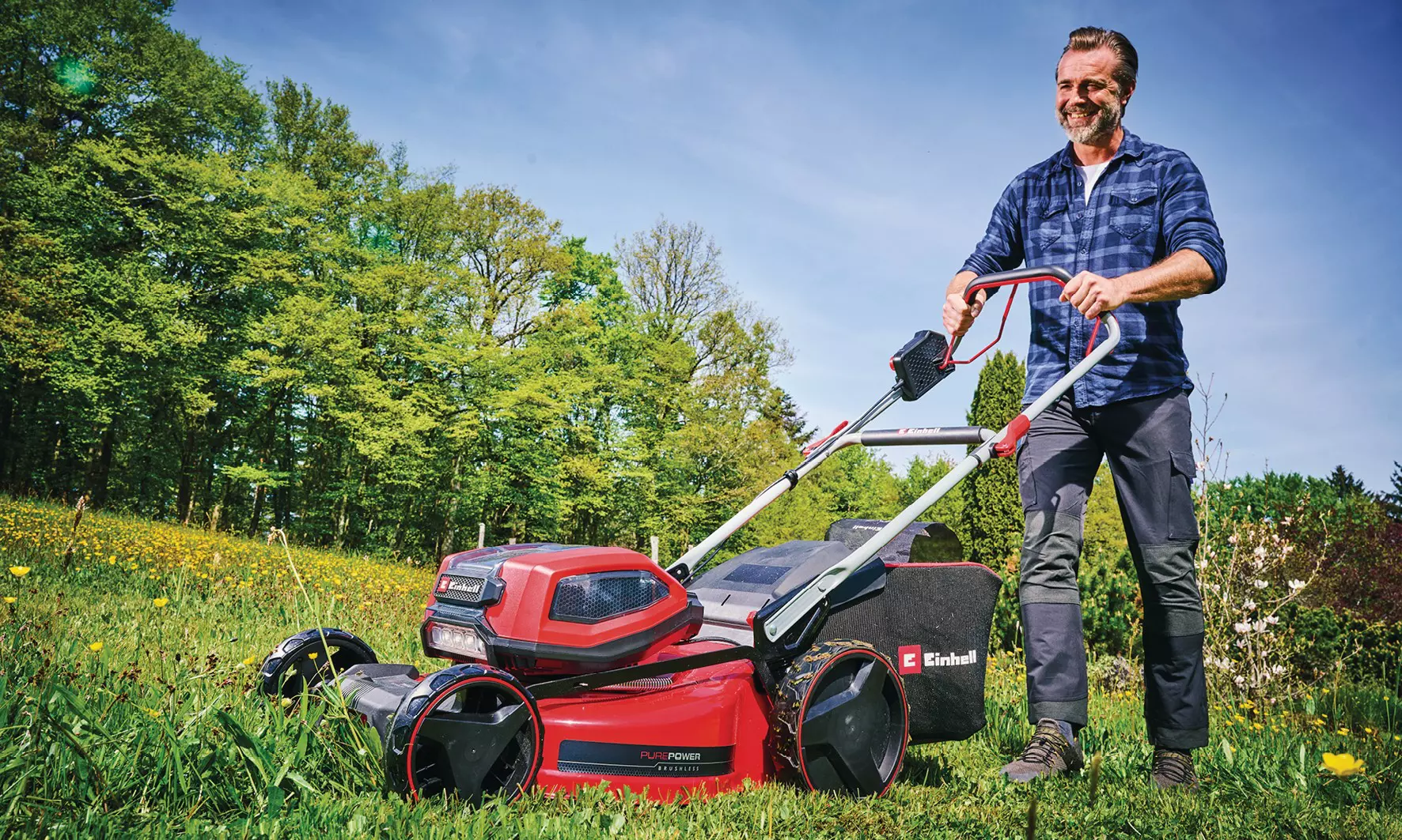 Акумулаторна самоходна косачка с мулчиране Einhell GP-CM 36/52 S Li BL, 2x18 V, 52 см (3413320) - от Etools.bg Акумулаторна самоходна косачка с мулчиране Einhell GP-CM 36/52 S Li BL, 2x18 V, 52 см (3413320)