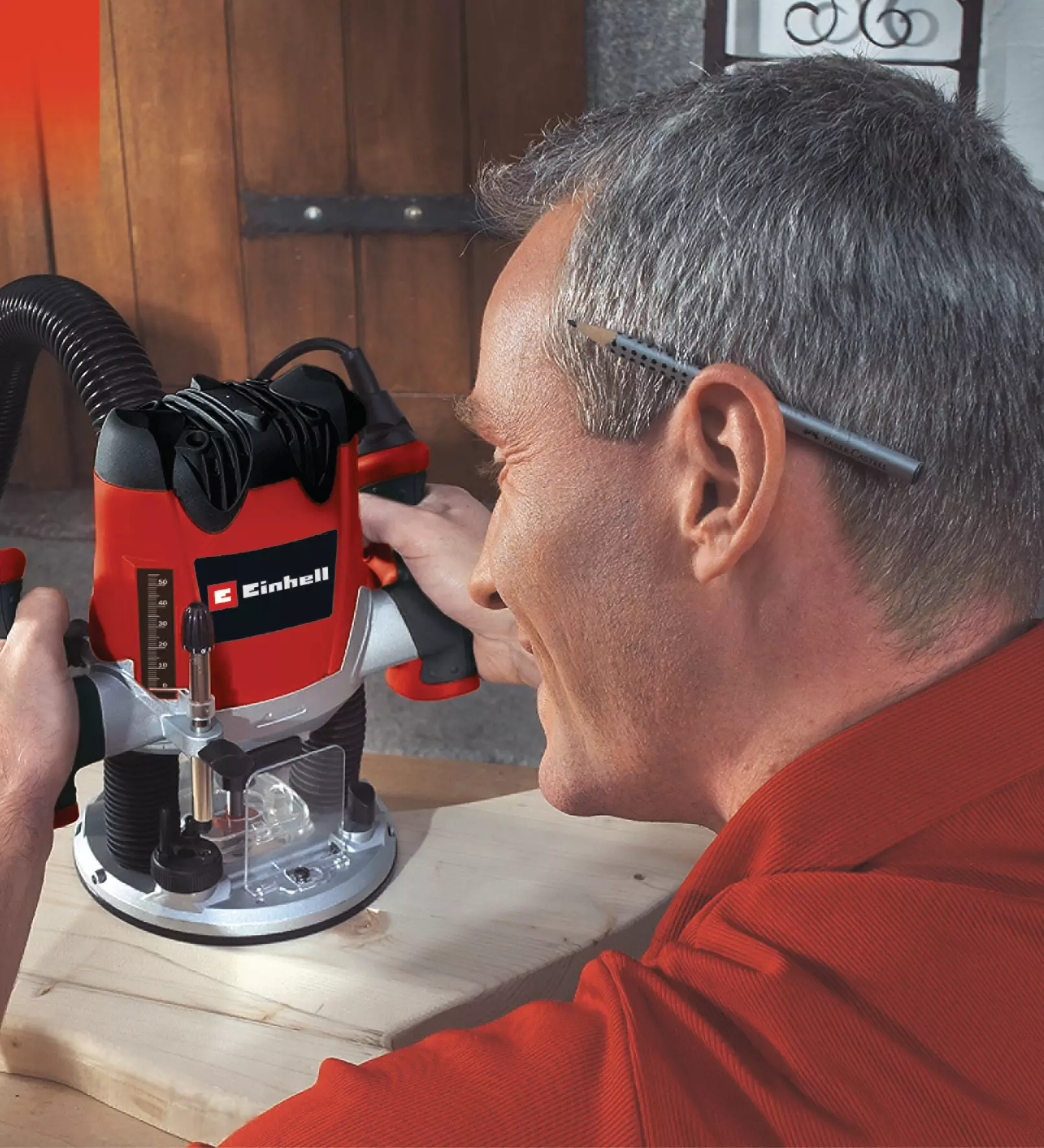 Електрическа оберфреза Einhell TЕ-RO 1255, 1200 W (4350490) - от Etools.bg Електрическа оберфреза Einhell TЕ-RO 1255, 1200 W (4350490)