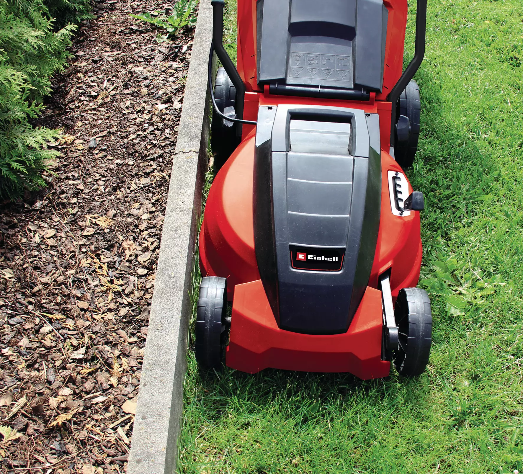 Електрическа косачка Einhell GC-EM 1500/36, 1500 W, 36 см (3400156) - от Etools.bg Електрическа косачка Einhell GC-EM 1500/36, 1500 W, 36 см (3400156)