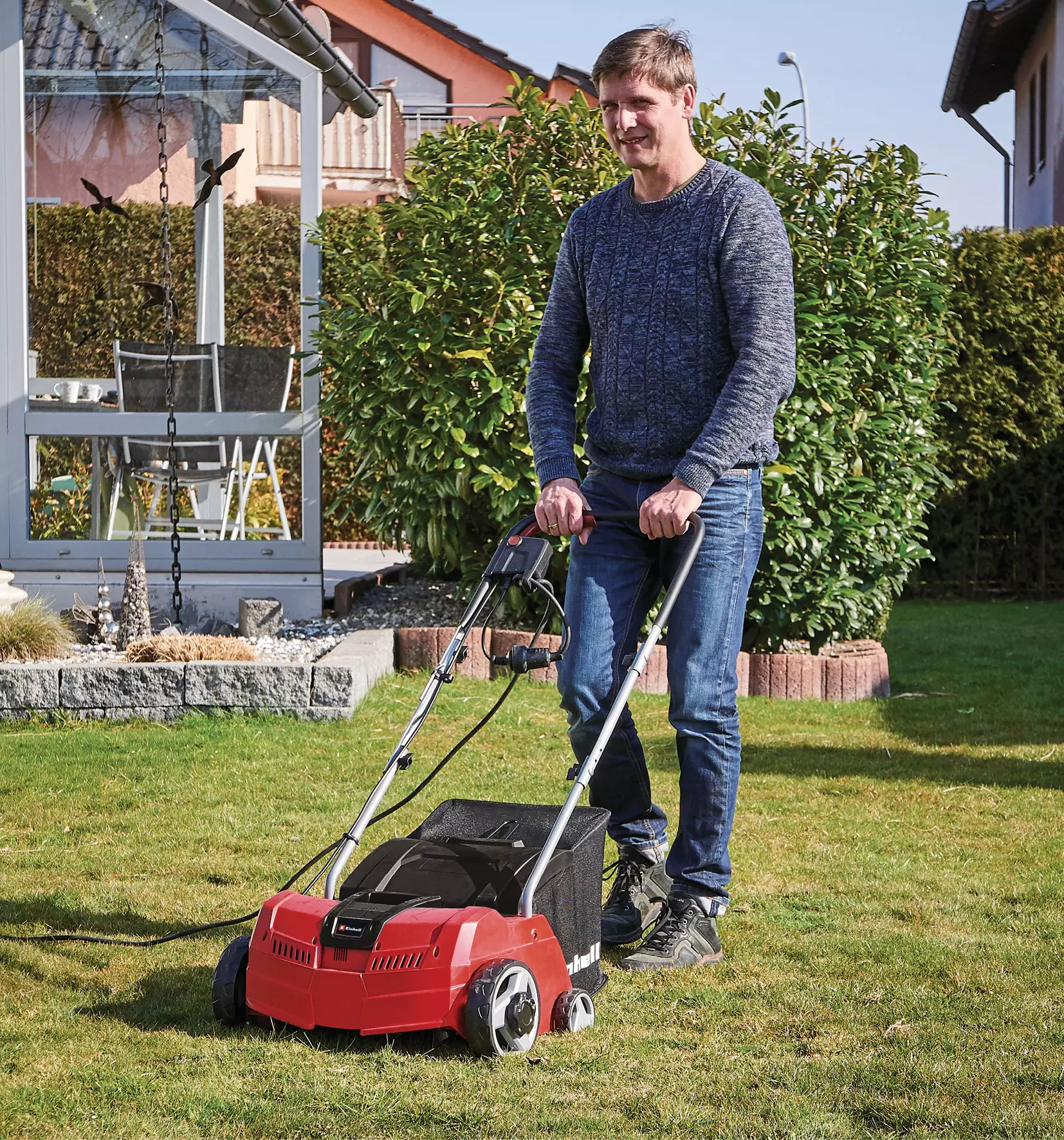 Електрически култиватор-аератор Einhell GC-SA 1231/1, 1200 W, 310 мм, 28 л (3420640) - от Etools.bg Електрически култиватор-аератор Einhell GC-SA 1231/1, 1200 W, 310 мм, 28 л (3420640)