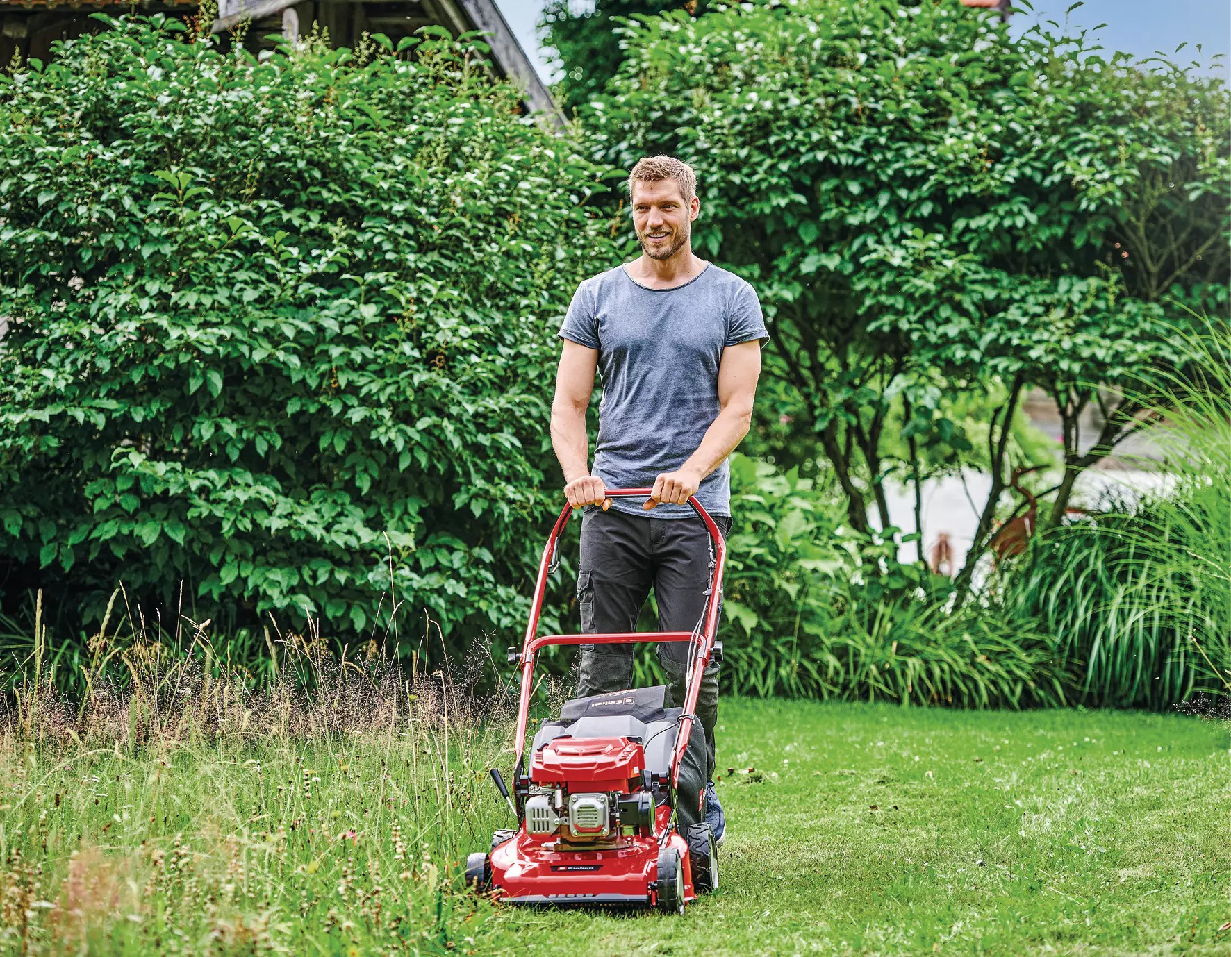 Бензинова самоходна косачка Einhell GC-PM 46/5 S, 2.72 к.с, 46 см (3407550) - от Etools.bg Бензинова самоходна косачка Einhell GC-PM 46/5 S, 2.72 к.с, 46 см (3407550)