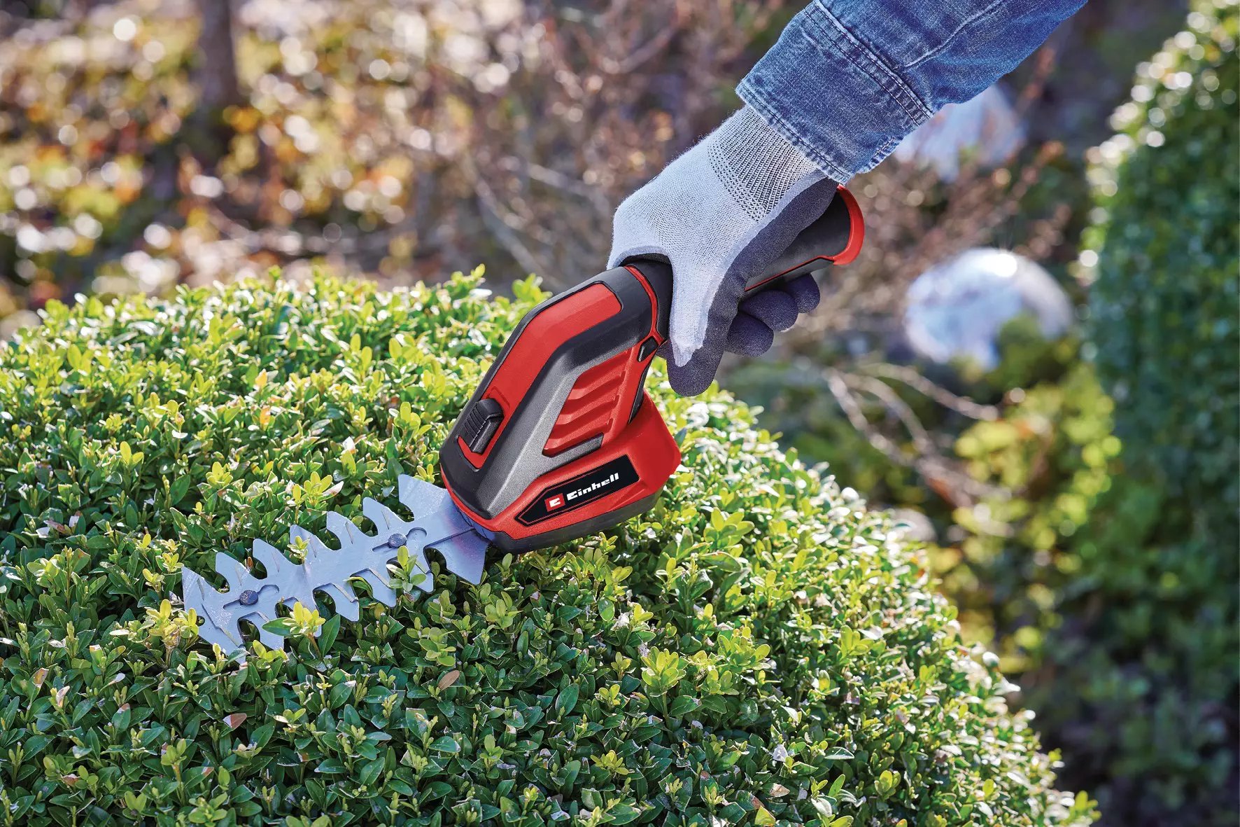 Акумулаторна ножица за трева и храсти Einhell GC-CG 3,6/70 Li WT, 3.6 V, 70/110 мм (3410365) - от Etools.bg Акумулаторна ножица за трева и храсти Einhell GC-CG 3,6/70 Li WT, 3.6 V, 70/110 мм (3410365)