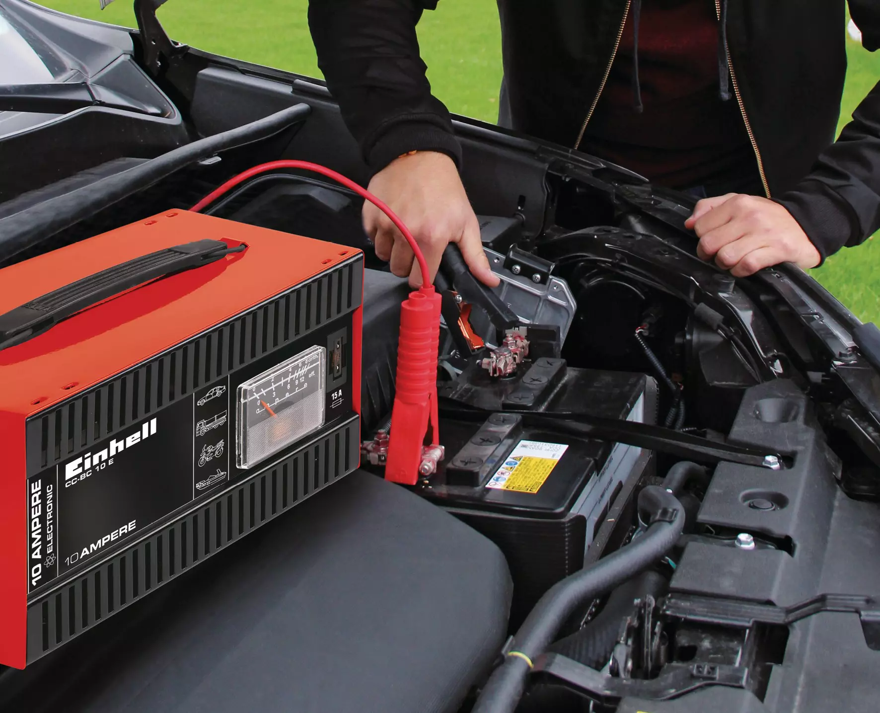 Зарядно устройство за акумулатор Einhell CC-BC 10 Е, 12 V, 5-200 Ah (1050821)