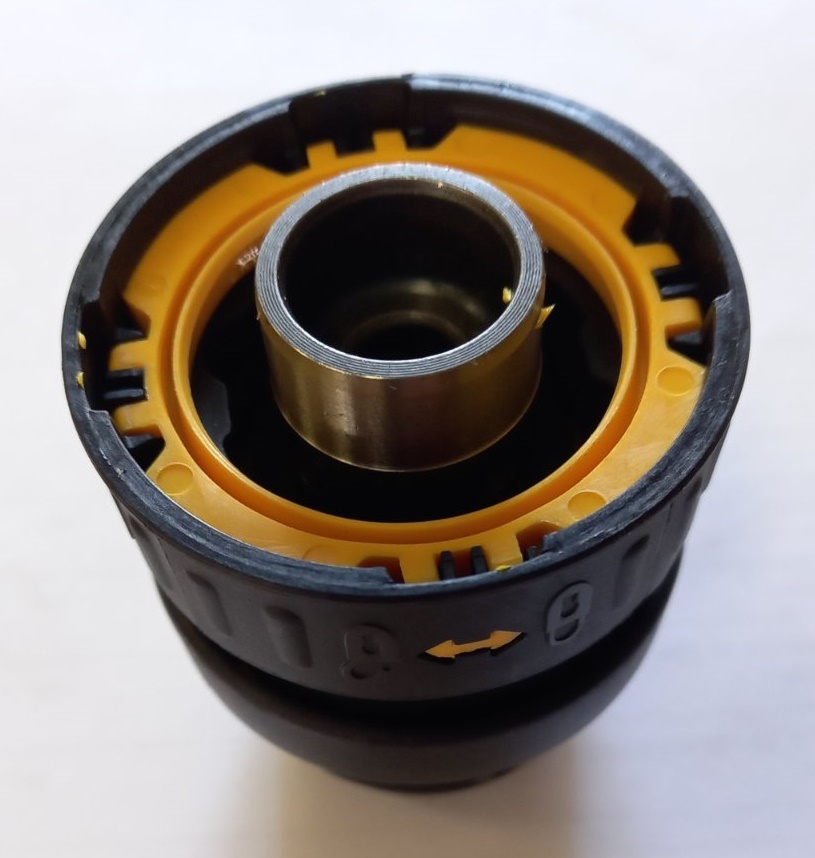 Патронник за перфоратор DeWALT D25134K, D25144K N403111, SDS-Plus 