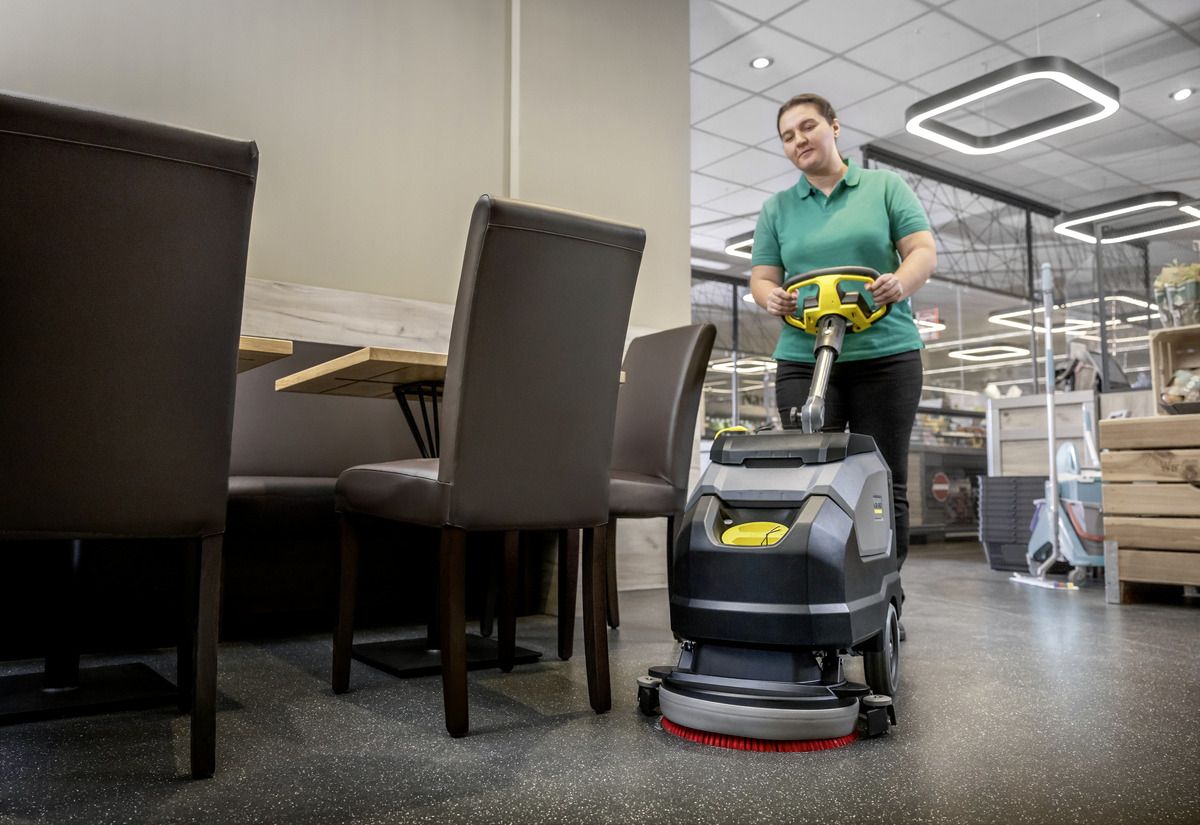 Акумулаторен подопочистващ автомат Karcher BD 35/15 C Classic BP Pack, 12 V, 38 Ah, 350 мм