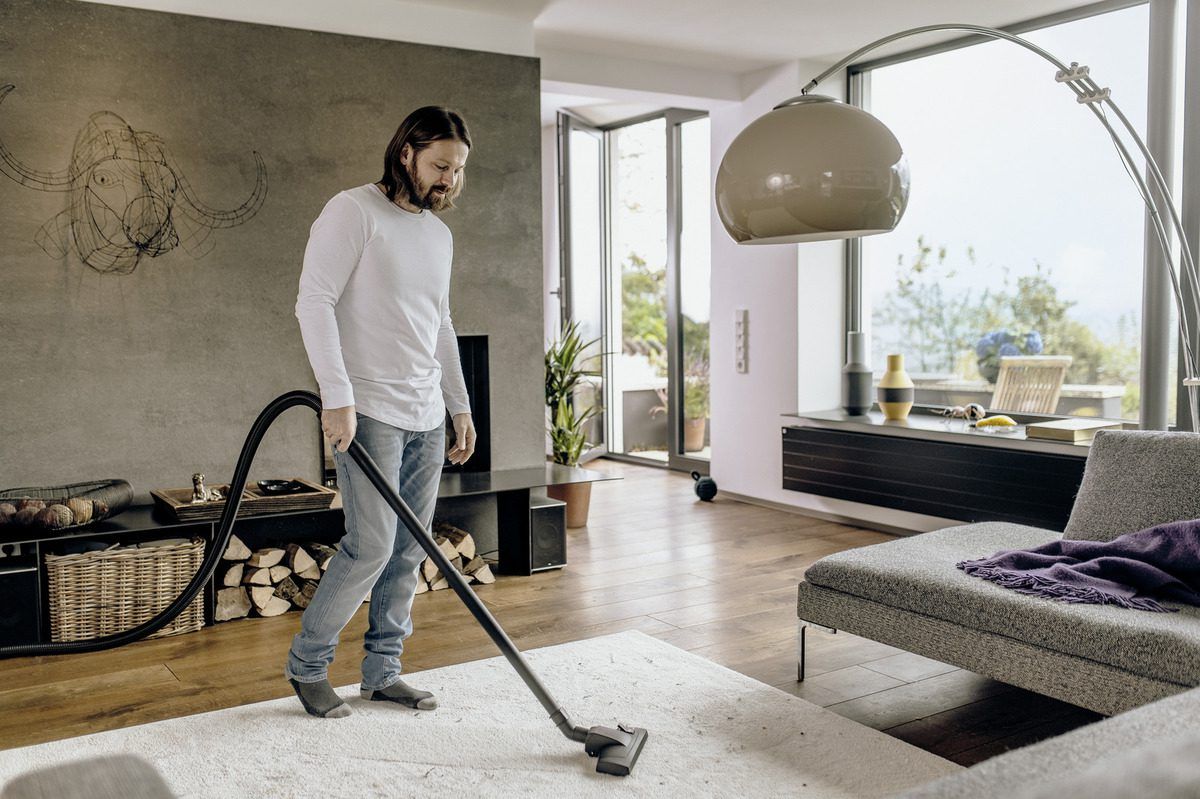 Електрическа прахосмукачка за сухо и мокро почистване Karcher WD 2 PLUS V-12/6/18/C HOME, 1000 W, 12 л