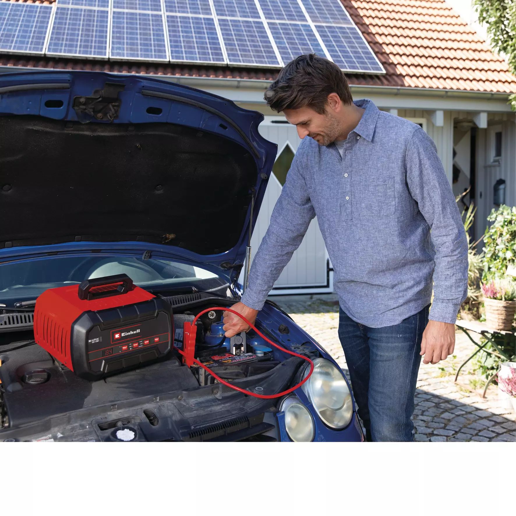 Зарядно устройство Einhell CE-BC 30 M, 12/24 V (1002275) - от Etools.bg Зарядно устройство Einhell CE-BC 30 M, 12/24 V (1002275)