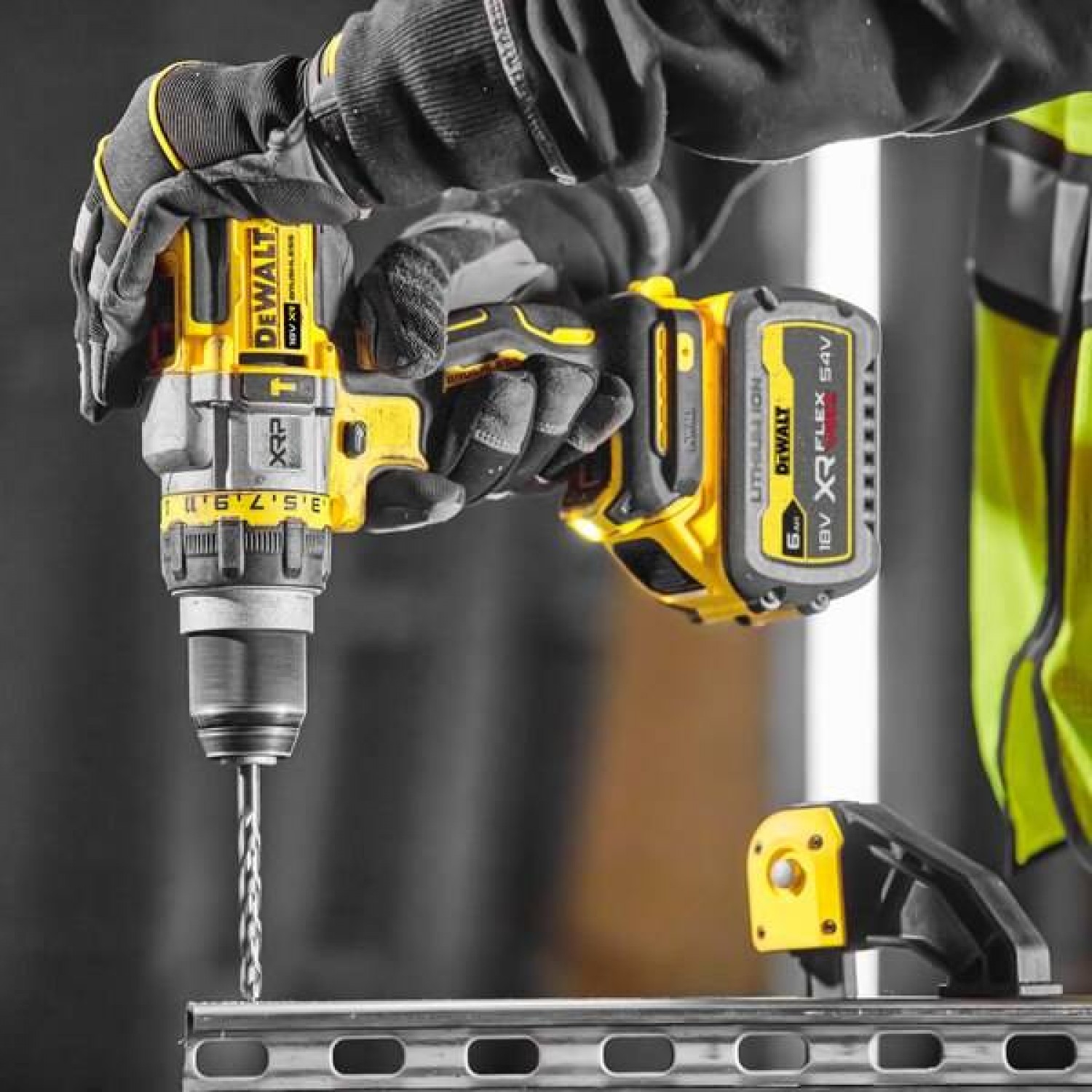 Акумулаторна безчеткова ударна бормашина DeWALT DCD999N, 18 V, 54 V, 112 Nm, без батерии и зарядно устройство
