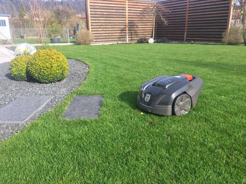 Акумулаторна косачка робот Husqvarna AUTOMOWER 105, 600 м², 17 см + Подарък комплект куфари (967645412)