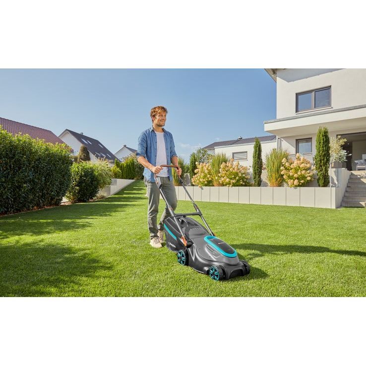 Акумулаторна косачка Gardena Powermax 37/36V P4A Solo, 18 V, 37 см, без батерия и зарядно устройство (14638-55)