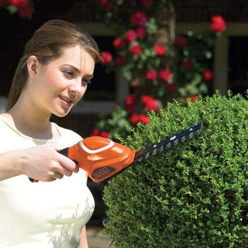 Акумулаторна ножица за трева и храсти Black & Decker GSL700, 7 V, 1.2 Ah, 100 мм, без зарядно устройство