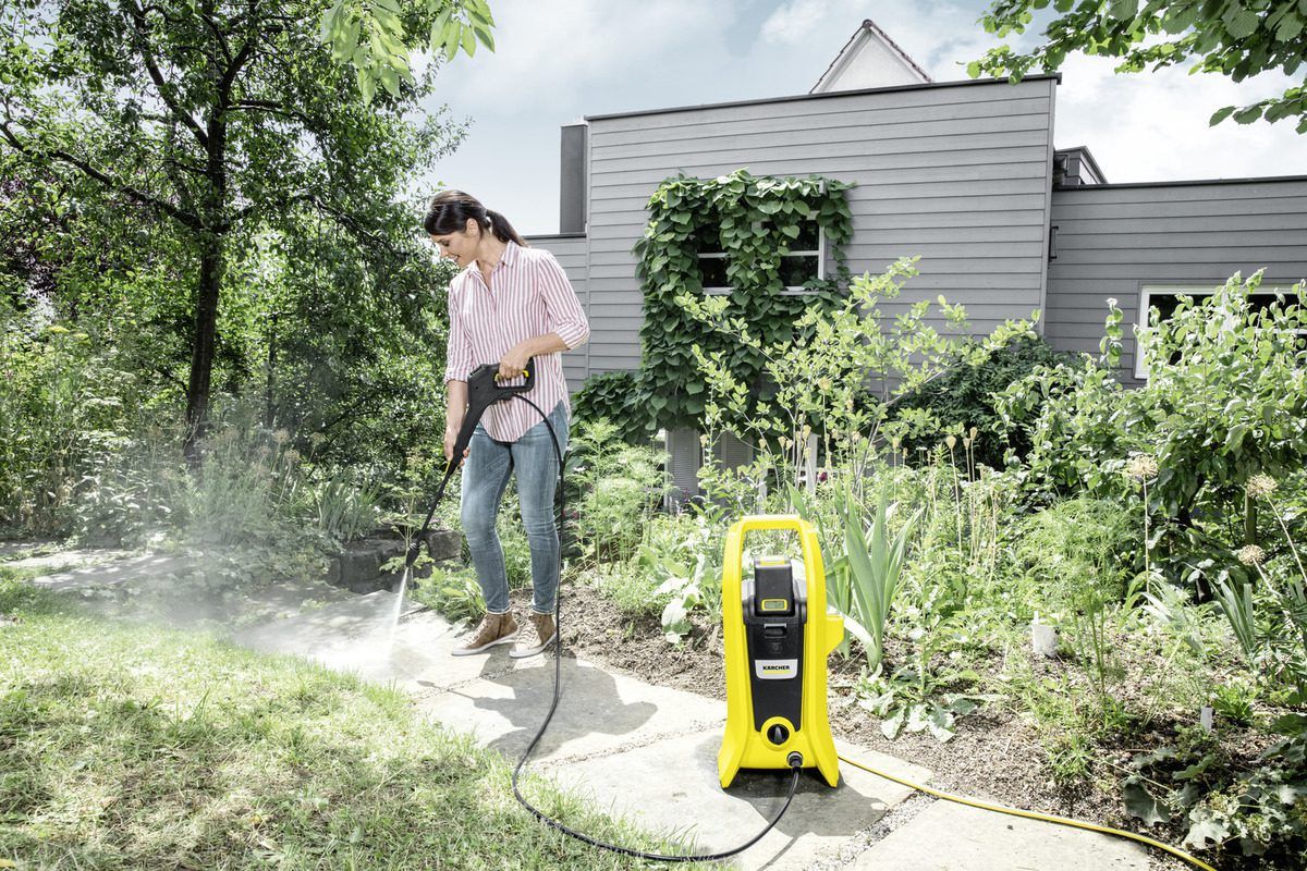 Акумулаторна водоструйка Karcher K 2 Battery Set, 36.5 V, 5.2 Ah, 110 бара, 340 л/ч - от Etools.bg Акумулаторна водоструйка Karcher K 2 Battery Set, 36.5 V, 5.2 Ah, 110 бара, 340 л/ч