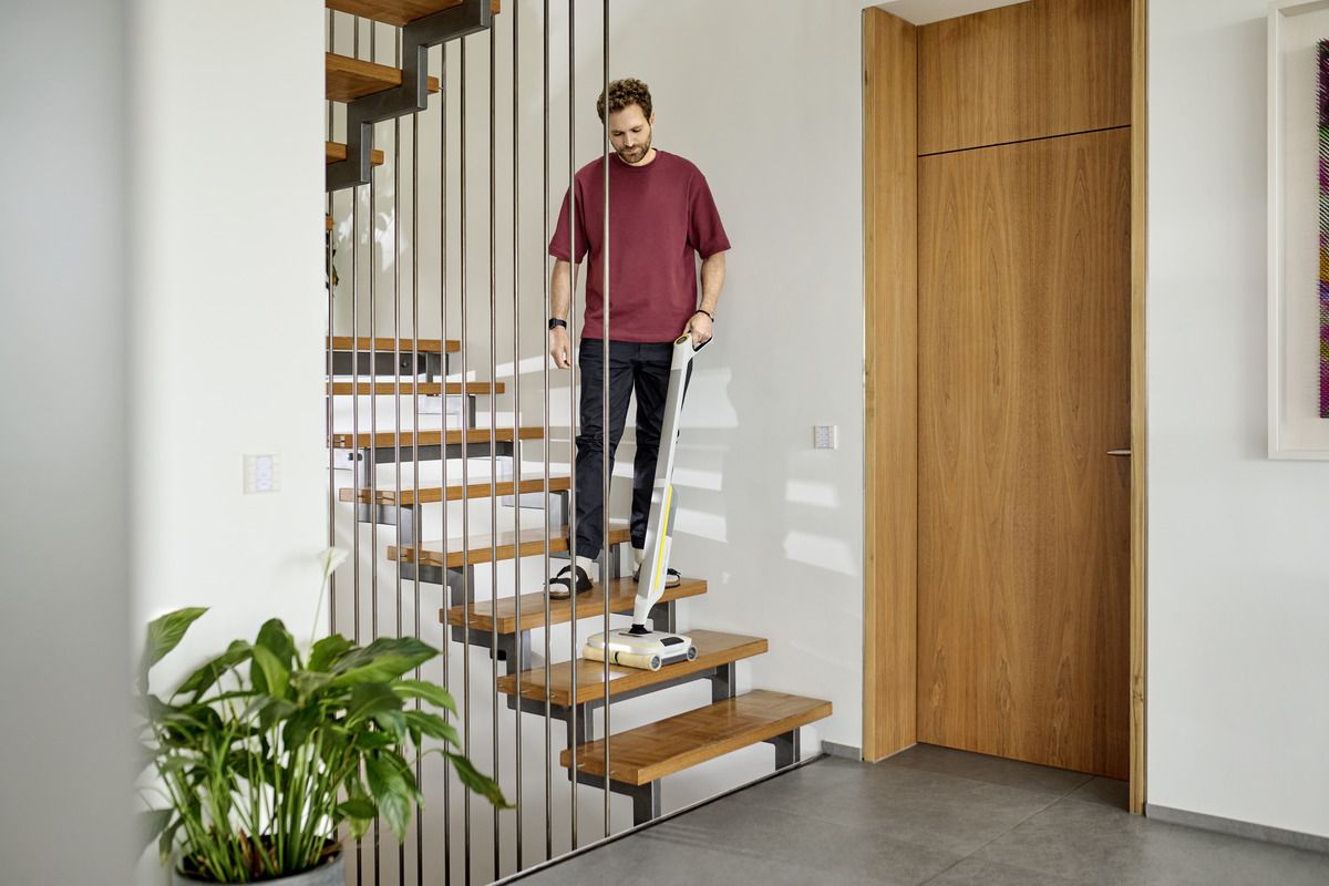 Акумулаторна подочистачка Karcher FC 8 Smart Signature Line, 25 V, 2.85 Ah, 300 мм, с батерия и зарядно - от Etools.bg Акумулаторна подочистачка Karcher FC 8 Smart Signature Line, 25 V, 2.85 Ah, 300 мм, с батерия и зарядно