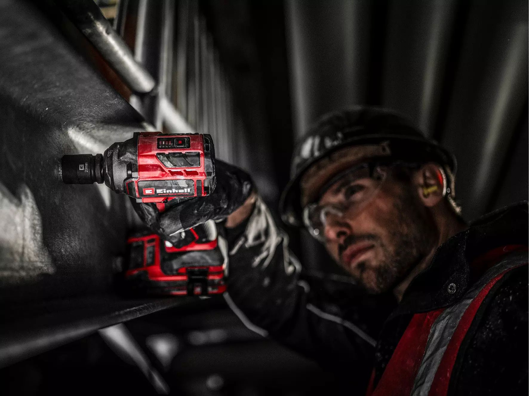 Акумулаторен ударен гайковерт Einhell Professional TP-CW 18/350-C Li BL, 18 V, 600 Nm (4510055) - от Etools.bg Акумулаторен ударен гайковерт Einhell Professional TP-CW 18/350-C Li BL, 18 V, 600 Nm (4510055)