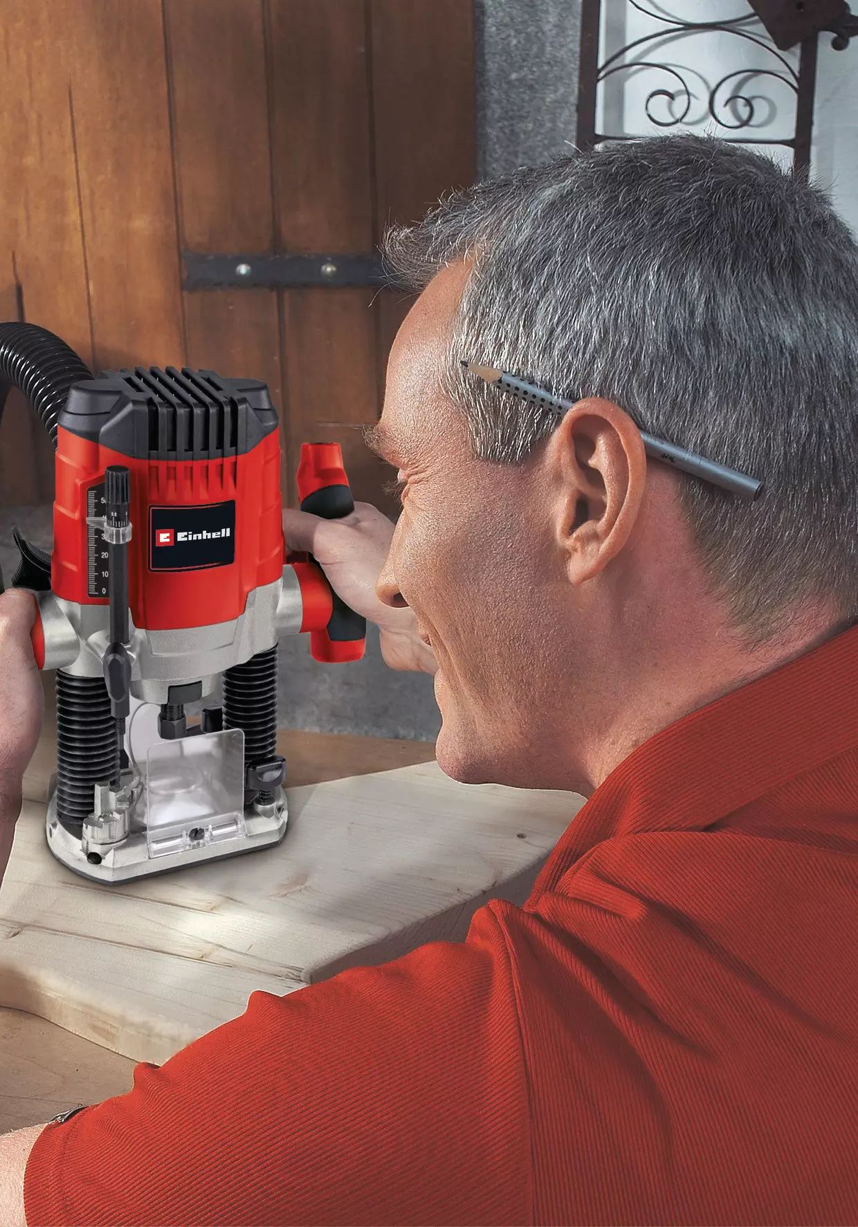 Електрическа оберфреза Einhell TC-RO1155 KIT, 1100 W, 6/8 мм (4350474) - от Etools.bg Електрическа оберфреза Einhell TC-RO1155 KIT, 1100 W, 6/8 мм (4350474)