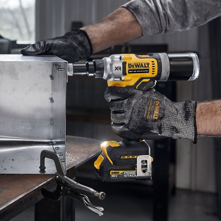 Акумулаторна нитачка за поп-нитове DeWALT DCF414E2GT, 18 V, 2 Ah, 20 kN, 4.8-6.4 мм
