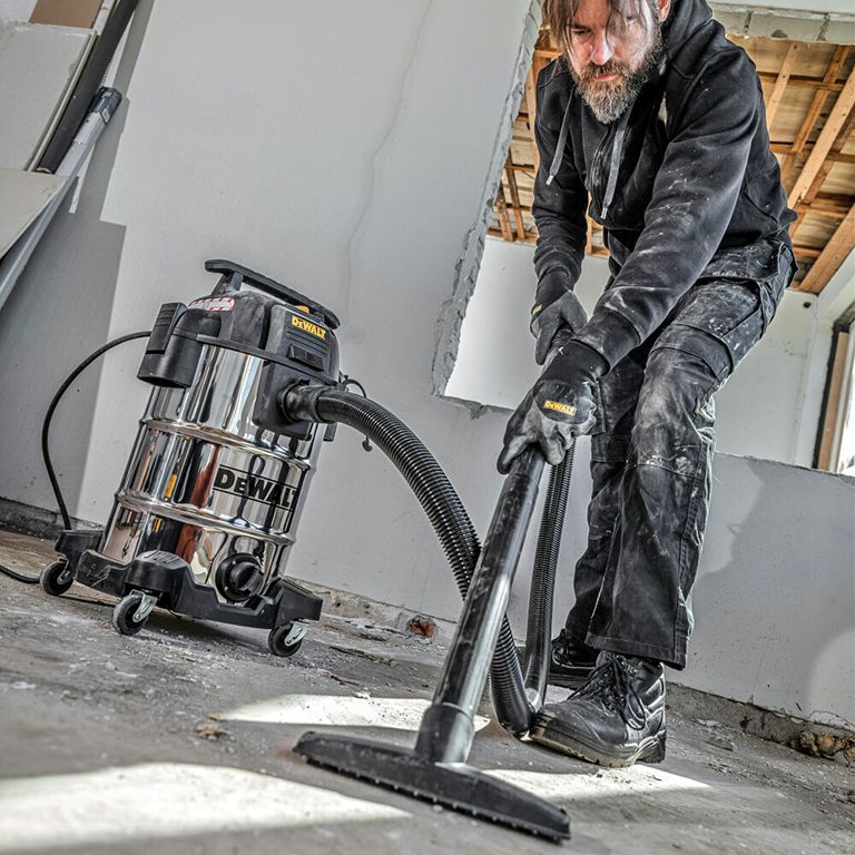 Електрическа прахосмукачка за сухо и мокро почистване DeWALT DXV30SAPTA, 750 W, 138.6 м3/ч, 30 л