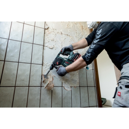 без батерии и зарядно устройство Metabo KH 18 LTX BL 24 Solo без батерии и зарядно устройство Metabo KH 18 LTX BL 24 Solo – втори продуктов изглед