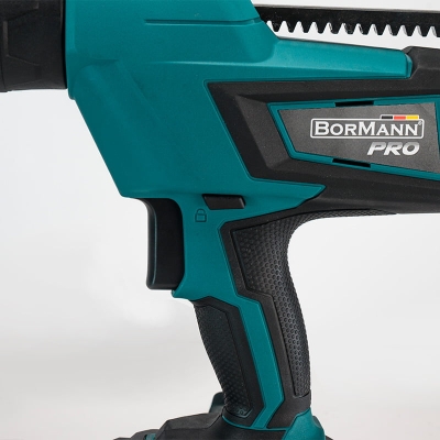Акумулаторен пистолет за силикон Bormann BBP3610, 20 V, 2 Ah, 600 мл, 4500 N (036340 033059 032977)