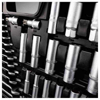 Гедоре комплект Bormann Pro BHT5220, 215 части (028246)