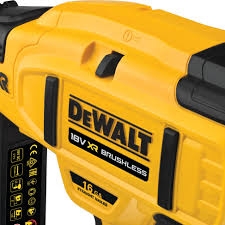 Акумулаторен такер DeWALT DCN662N, 18 V,  16Ga, без батерии и зарядно устройство