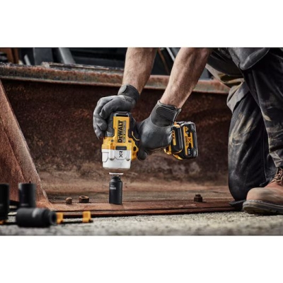 Акумулаторен ударен гайковерт DeWALT DCF961NT, 18 V, 2372 Nm, 1/2", без батерии и зарядно устройство