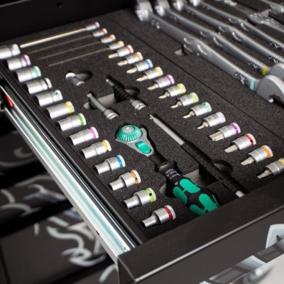 Метален подвижен шкаф с инструменти Wera 9700 Tool Rebel, 95 бр., 785x518x1020 мм, 250 кг, черен (05150130001)