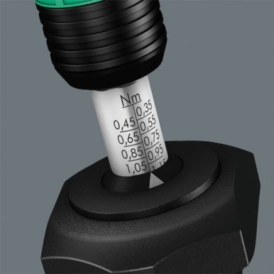 Динамометрична отвертка с държач за битове Wera Kraftform 7400, 1/4"x142 мм, 0.9-1.5 Nm (05074774001)