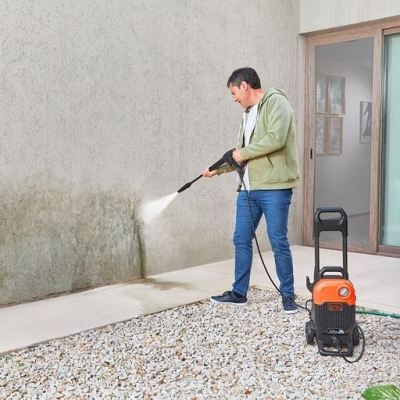 Електрическа водоструйка Black & Decker BEPW2000, 2000 W, 348 л/ч, 150 бар