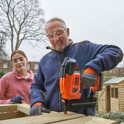 Акумулаторен такер за гвоздеи Black & Decker BCNG01N, 18 V, 16-50 мм, без батерии и зарядно устройство