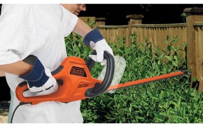 Електрически храсторез за жив плет Black & Decker GT7030, 700 W, 700 мм