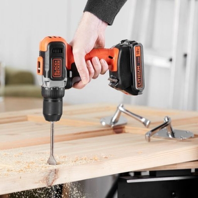 Акумулаторен винтоверт с колекторен двигател Black & Decker BCD002ME2K, 18 V, 2.5 Ah, 38 Nm, 10 мм