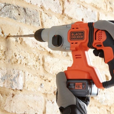 Акумулаторен перфоратор Black & Decker BCD900D1S, SDS-Plus, 18 V, 2 Ah, 1.2 J