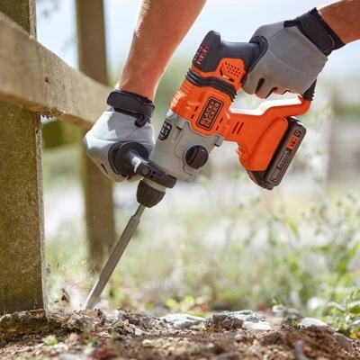 Акумулаторен перфоратор Black & Decker BCD900E2K, SDS-Plus, 18 V, 2.5 Ah, 1.2 J