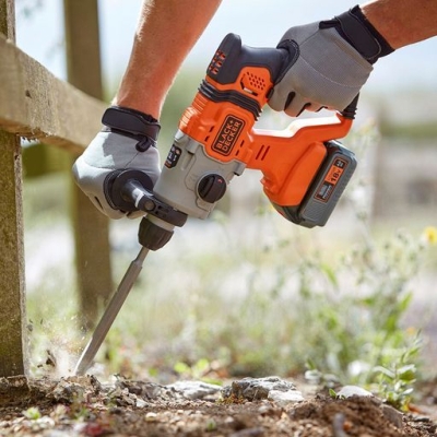 Акумулаторен перфоратор Black & Decker BCD900M1K, SDS-Plus, 18 V, 4 Ah, 1.2 J