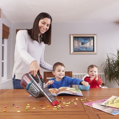 Акумулаторна прахосмукачка за сухо почистване Black & Decker BHHV315B, 18 W, 12 V, 1.5 Ah, 1637 л/мин