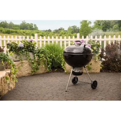 Барбекю на въглища Weber Master-Touch, 67 см (1500230)
