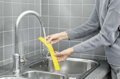 Акумулаторен уред за почистване на прозорци Karcher WV 4-4 Plus, 280 мм, 150 мл, без батерии и зарядно устройство