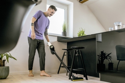 Акумулаторна прахосмукачка Karcher VC 4 Cordless Myhome CAR, 21.6 V, 2.5 Ah, 650 мл