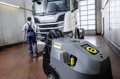 Електрическа професионална трифазна пароструйка Karcher HDS 10/21-4 M, 8000 W, 500-1000 л/ч, 30-210 бара