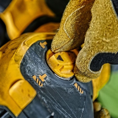 Акумулаторен перфоратор DeWALT DCH323NT, SDS-Plus, 54/18 V, 2.8 J, 0-4390 уд/мин, без батерии и зарядно устройство