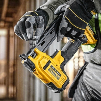 Акумулаторен такер за скоби DeWALT DCN701N, 18 V, 25 мм, без батерии и зарядно устройство