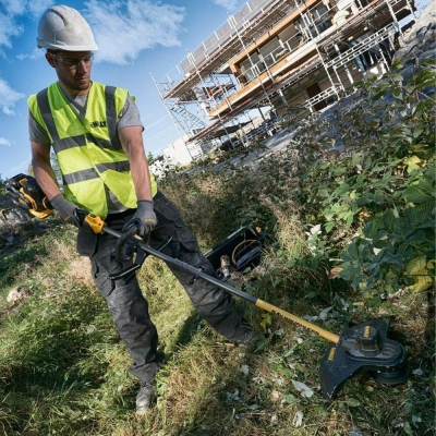 Акумулаторен тример DeWALT DCM5713N, 54 V, 380 мм, без батерии и зарядно устройство